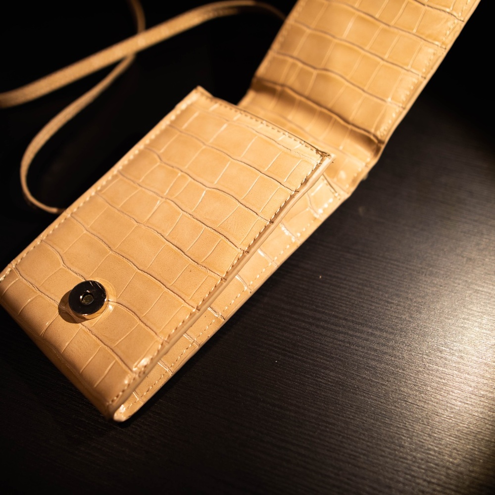 Zara Basic Collection Beige Smart Cell Phone Bag … - image 4